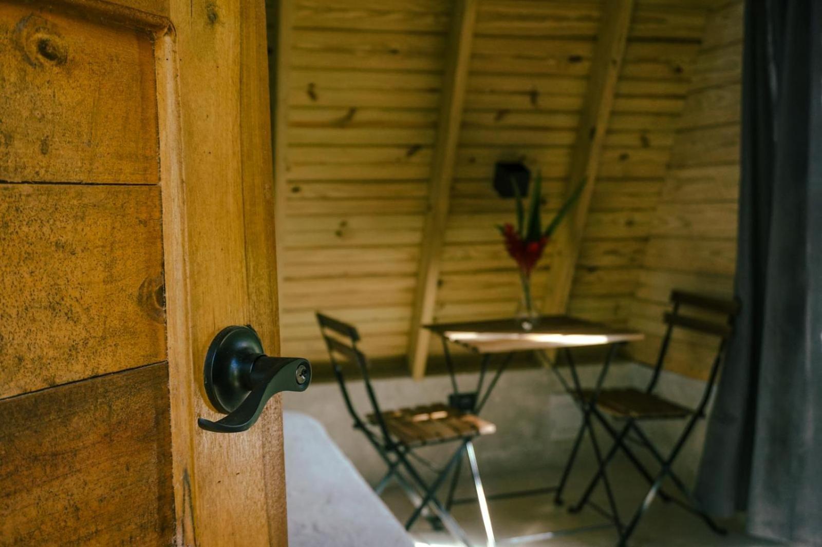 Leisy'S Garden Hostel & Rooms Samana 外观 照片