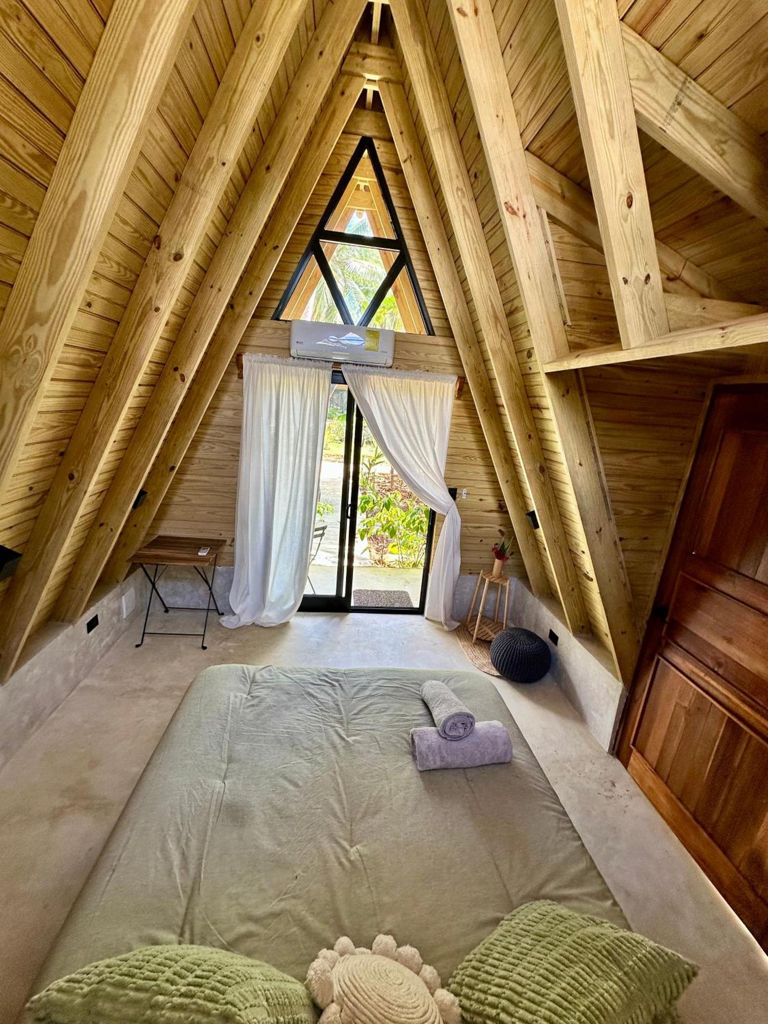 Leisy'S Garden Hostel & Rooms Samana 外观 照片